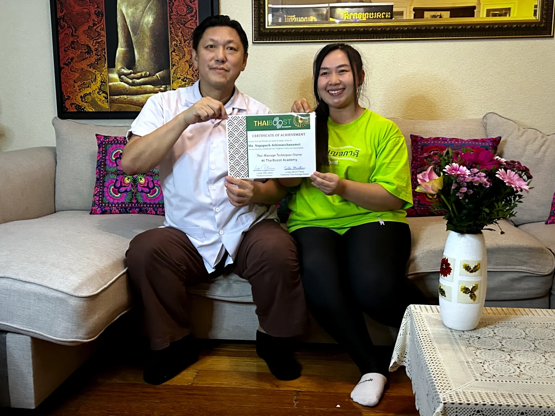 Ammy and master Sutep Mevattana at the presentation of the certificate